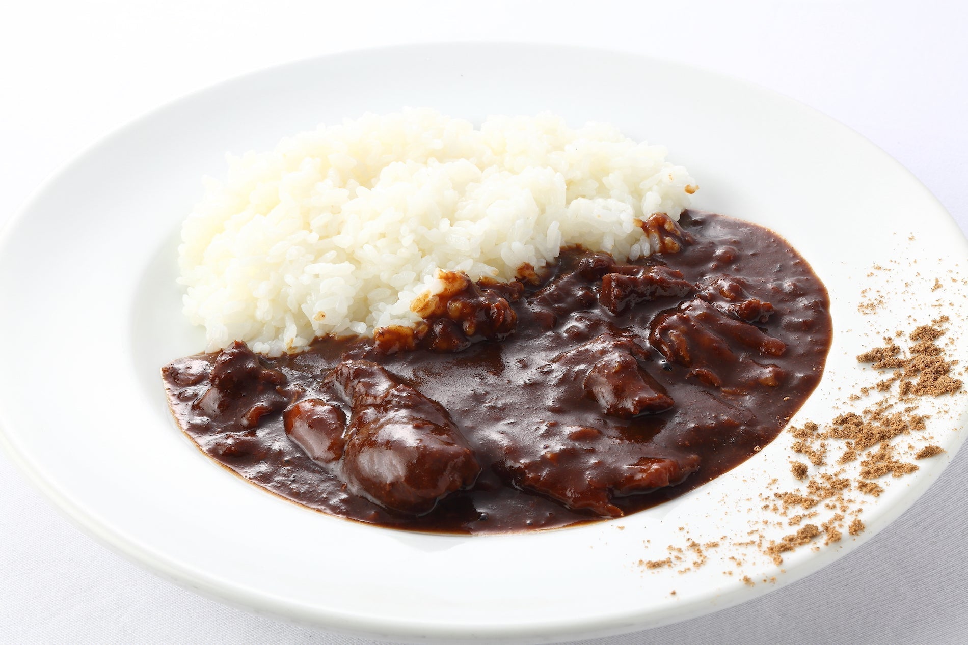 「ビーフたっぷりごちそうカレー」再販日のご案内